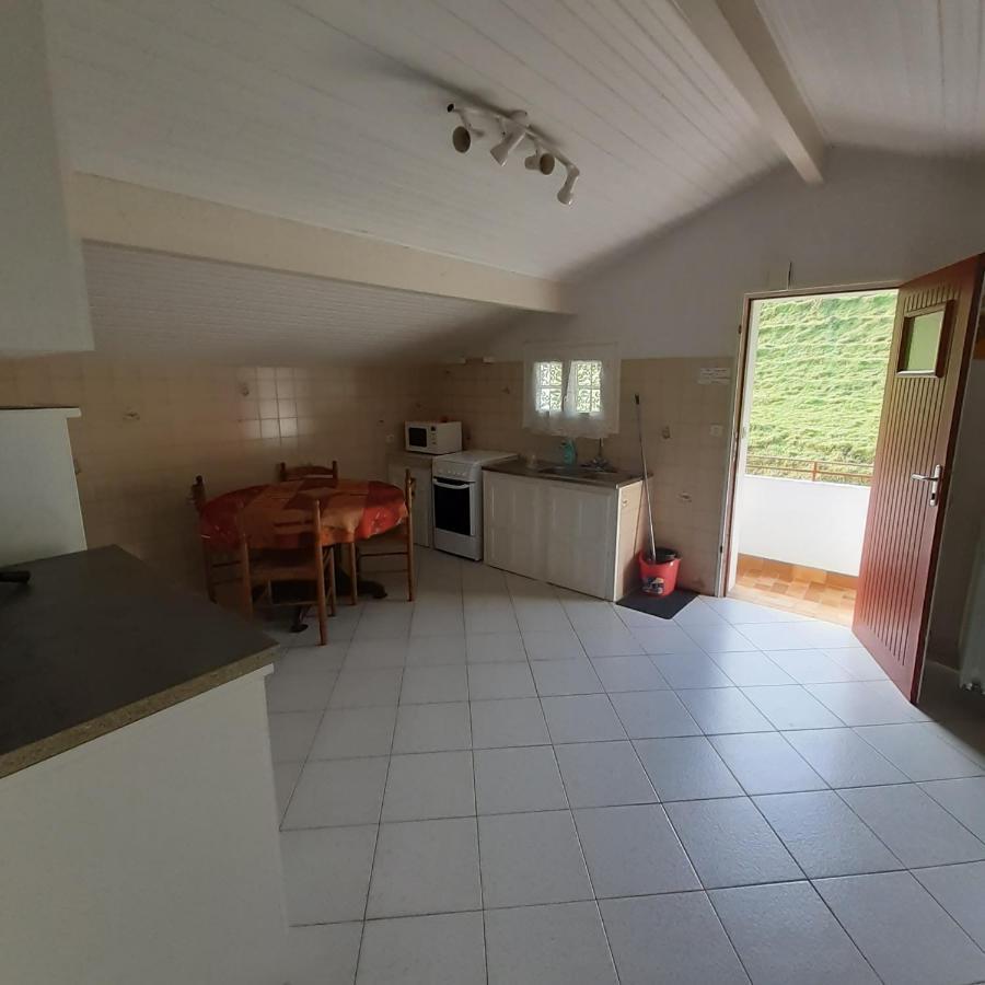 Ur Ondoan - Appartement Saint Pee Sur Nivelle Eksteriør bilde